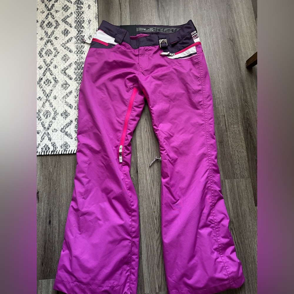 Women’s Oakley snowboard pants